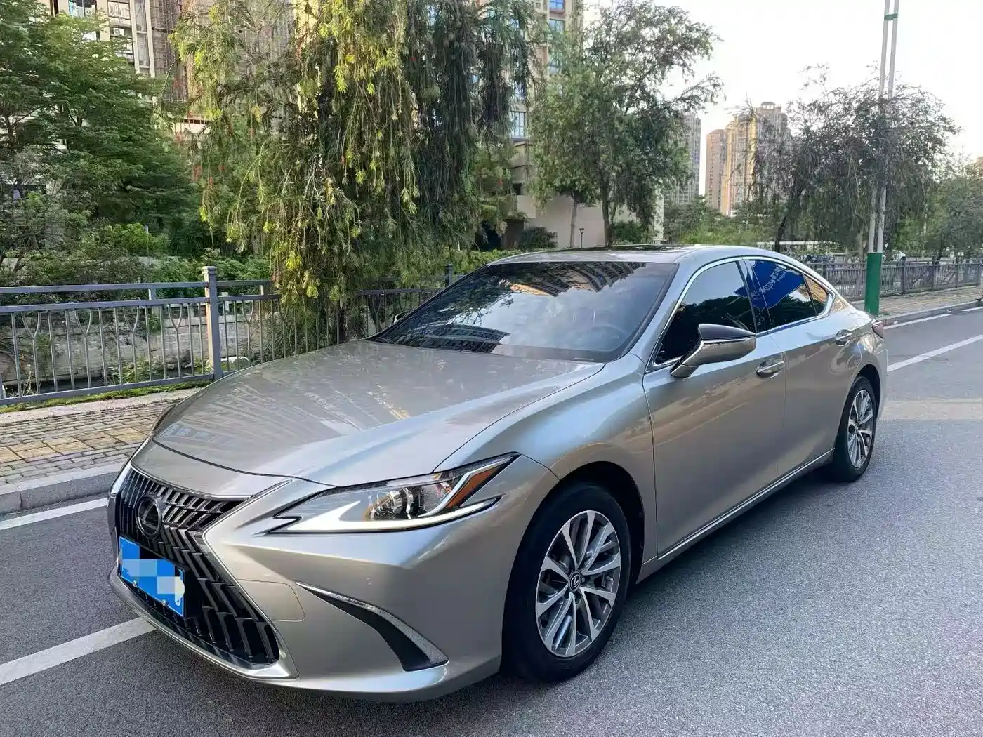 Lexus ES 2023 200 Excellence Edition