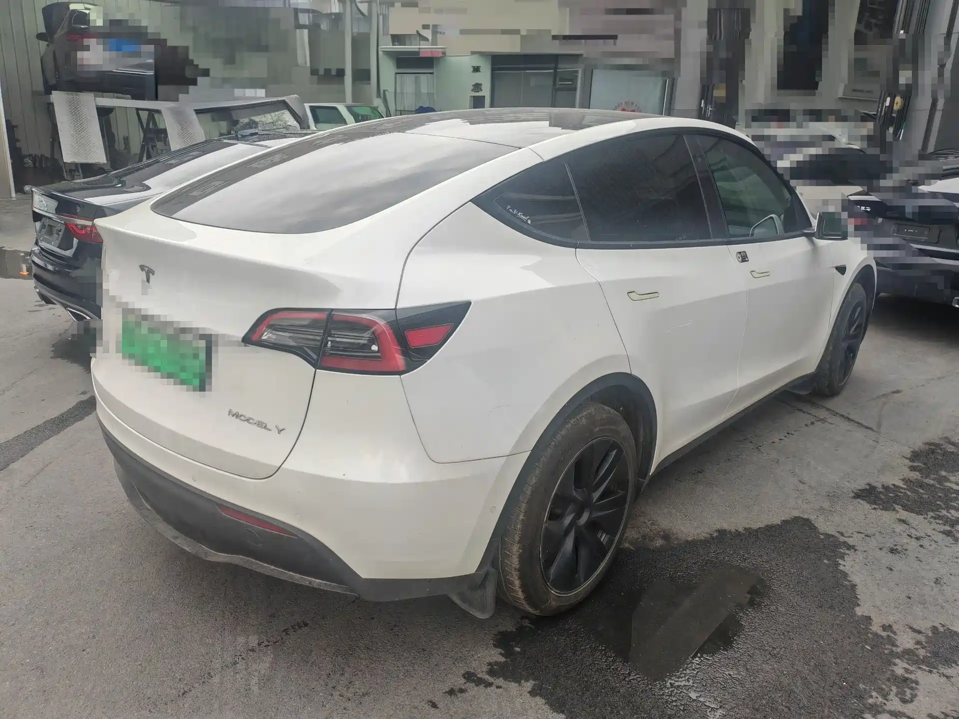 صورة 11 - Tesla Model Y
