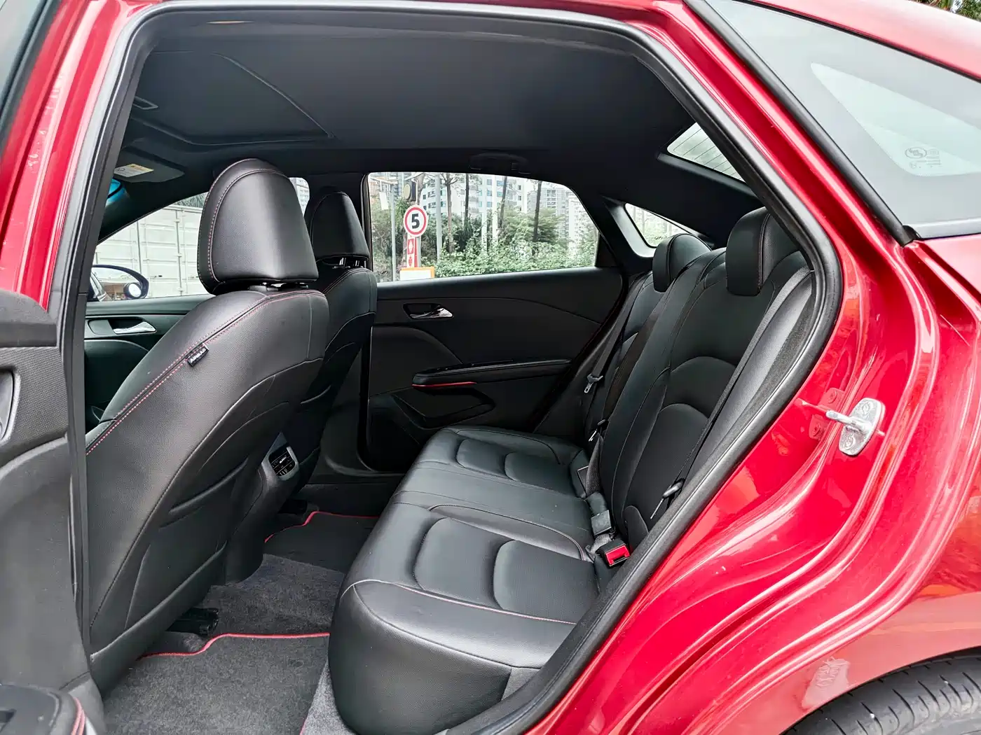 Chevrolet Monza 2019 RS 330T Auto Smooth Edition China VI фото 6