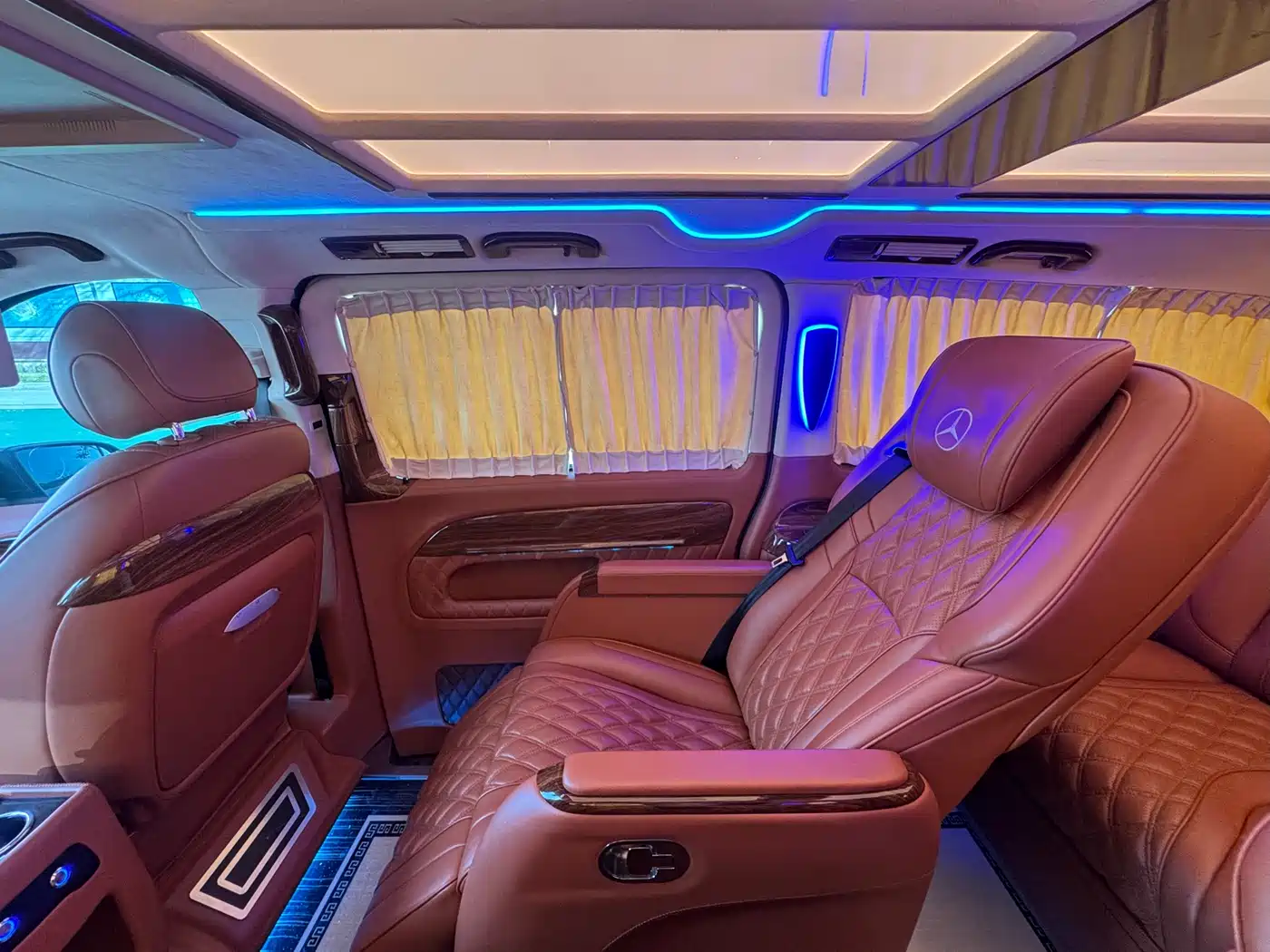 Mercedes-Benz Vito 2020 2.0T Business Edition (7-seater) фото 19