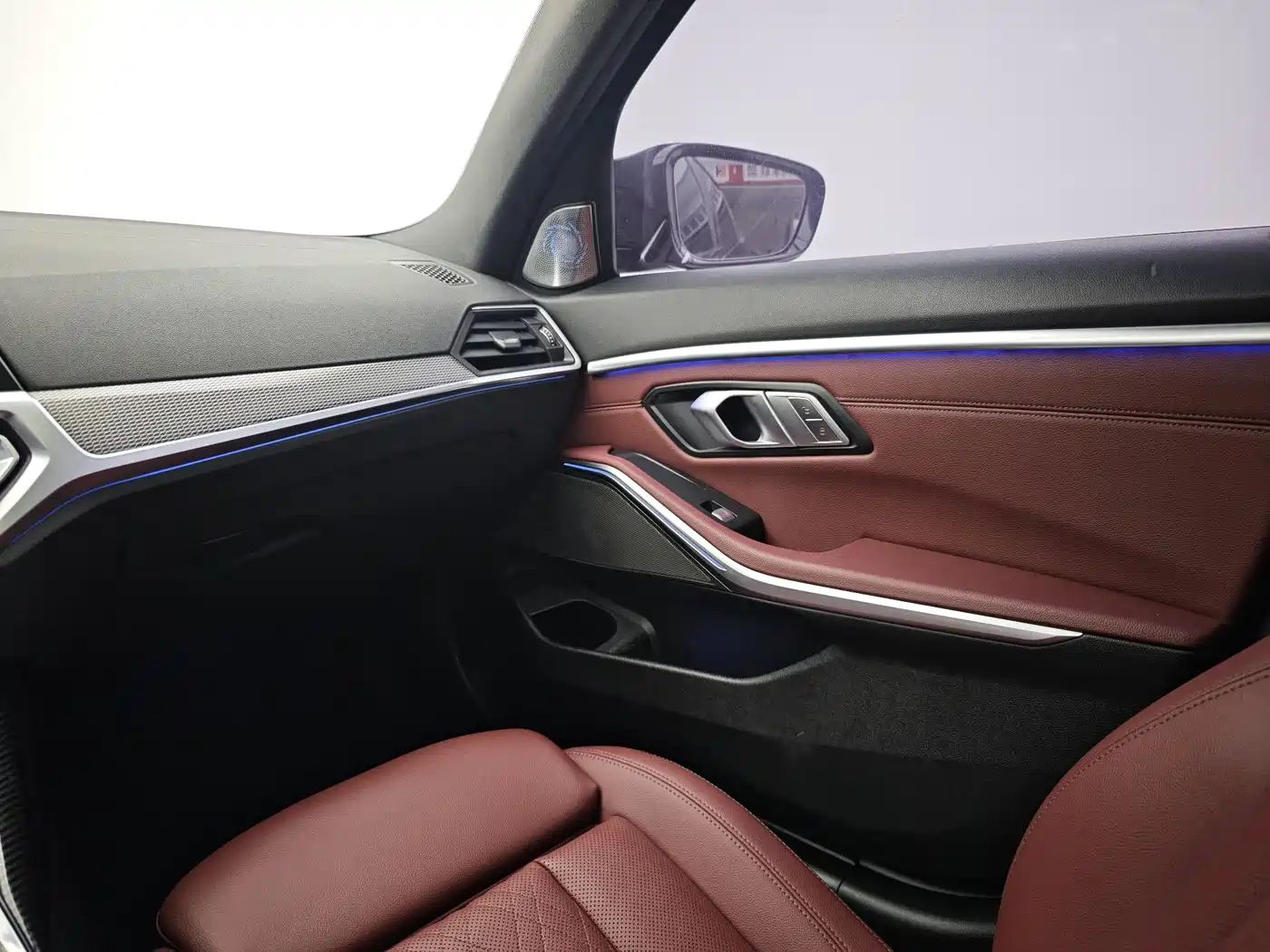 BMW 3 Series 2022 325Li M Sport Shadow Edition фото 17