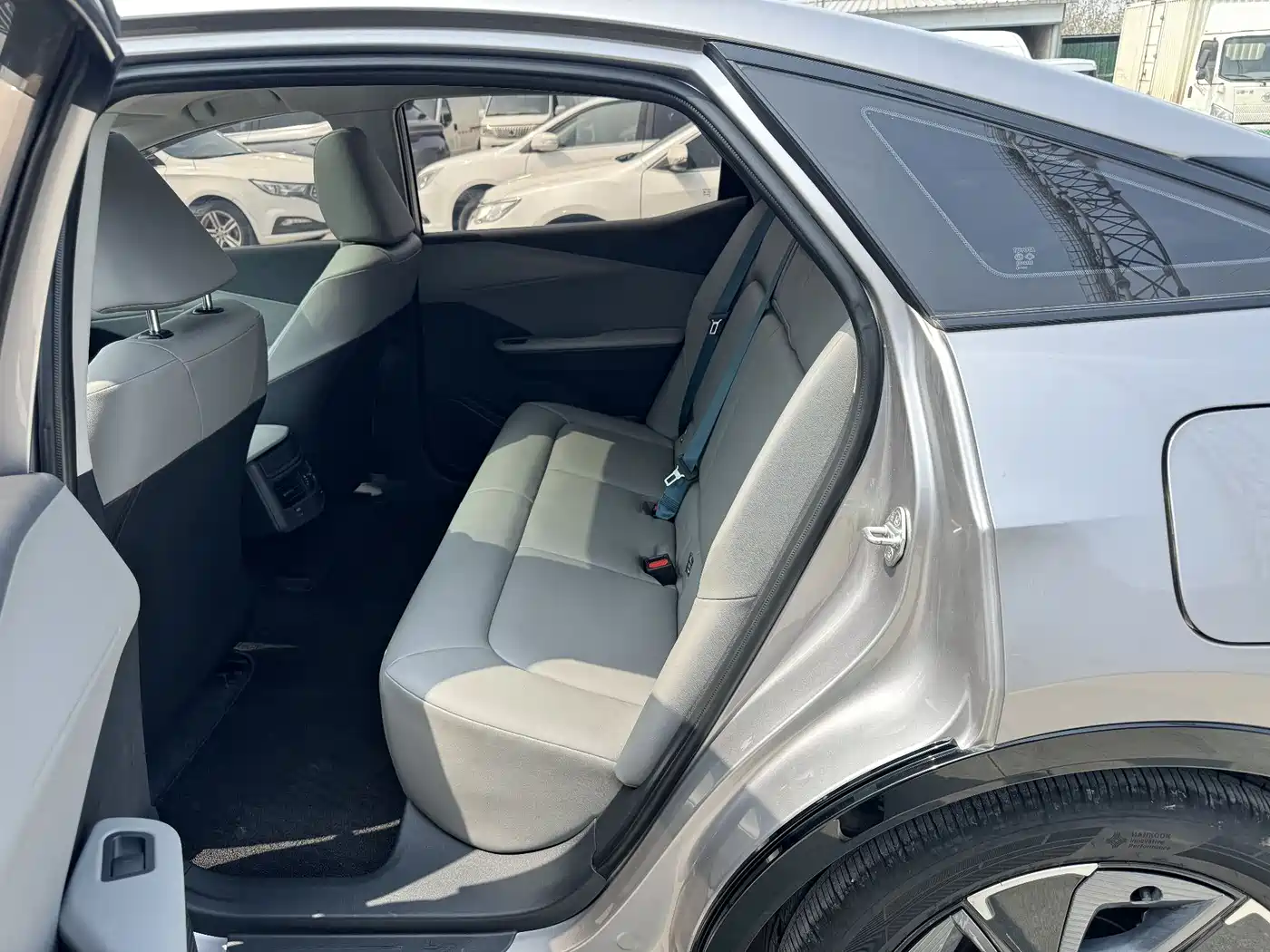 Toyota bZ3 2024 517km Elite PRO фото 9
