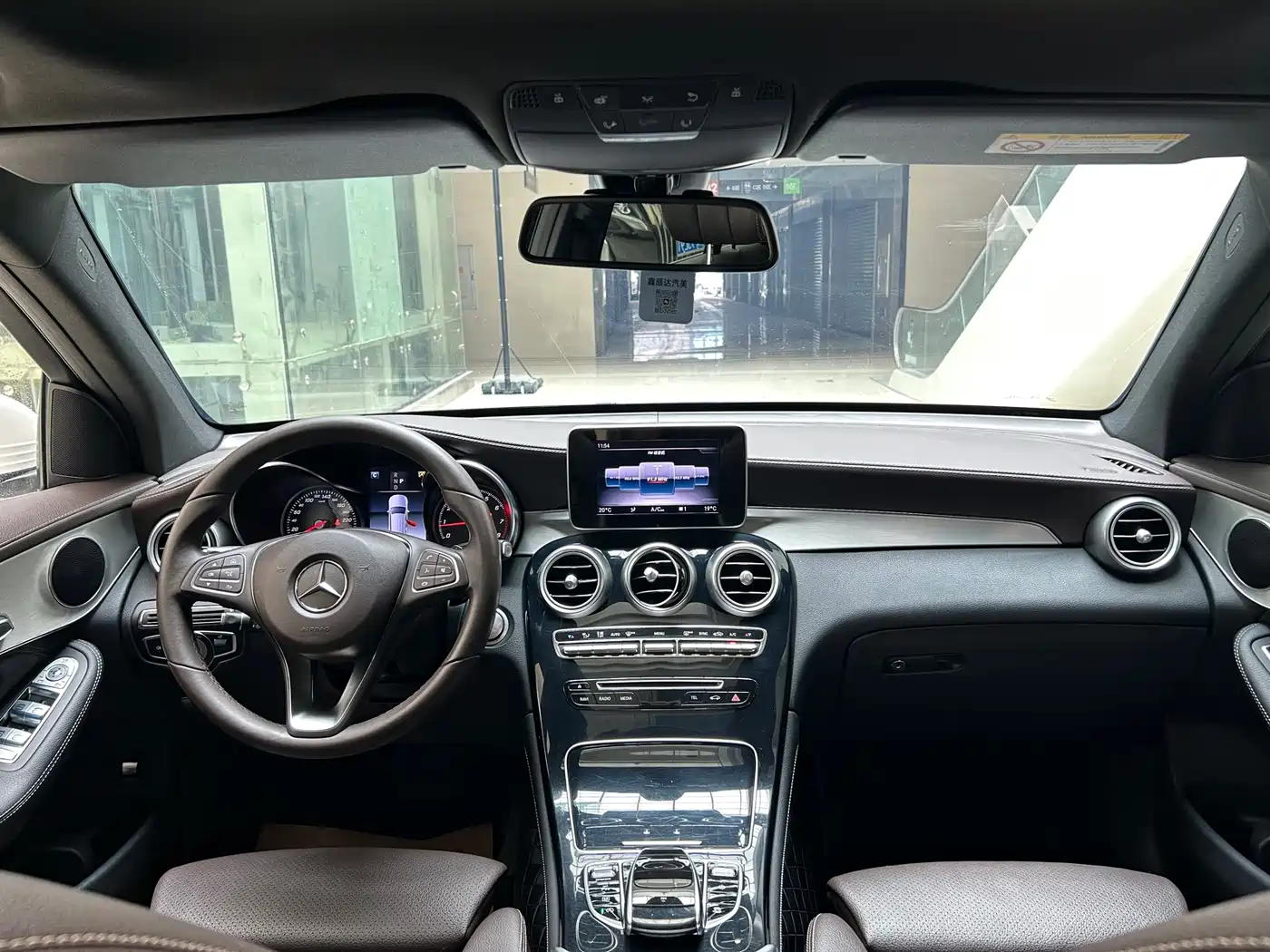 Mercedes-Benz GLC 2019 Model GLC 200 L 4MATIC фото 9