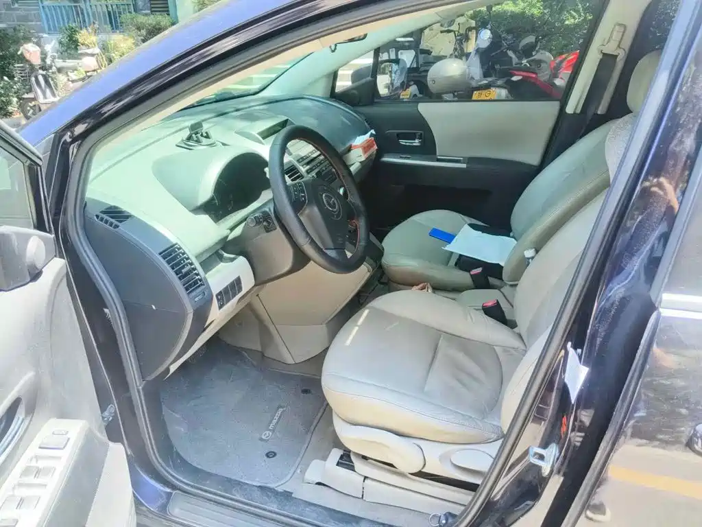 Mazda Mazda5 2010 2008 2.0 Automatic Luxury Edition