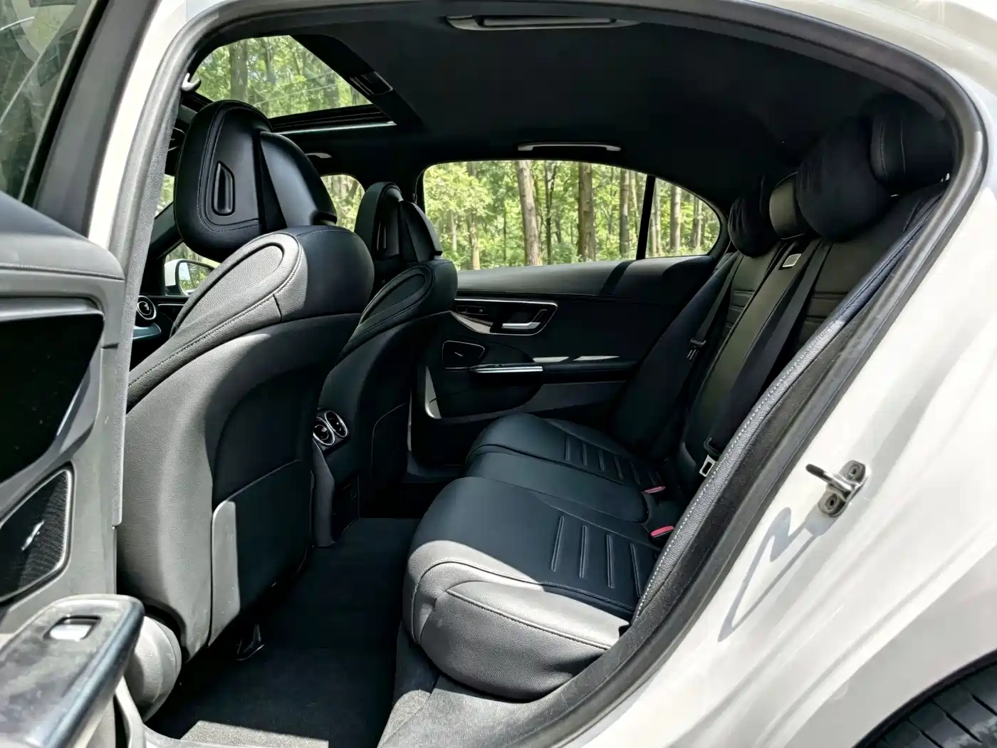 Mercedes-Benz C-Class 2023 C 200 L Sport фото 11