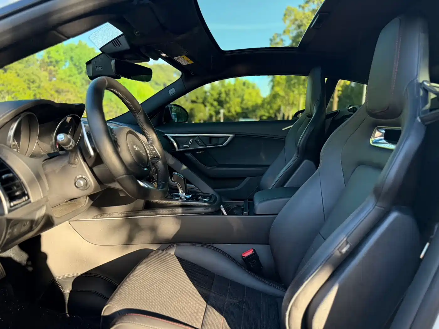 Jaguar F-TYPE 2019 2019 2.0T Coupe