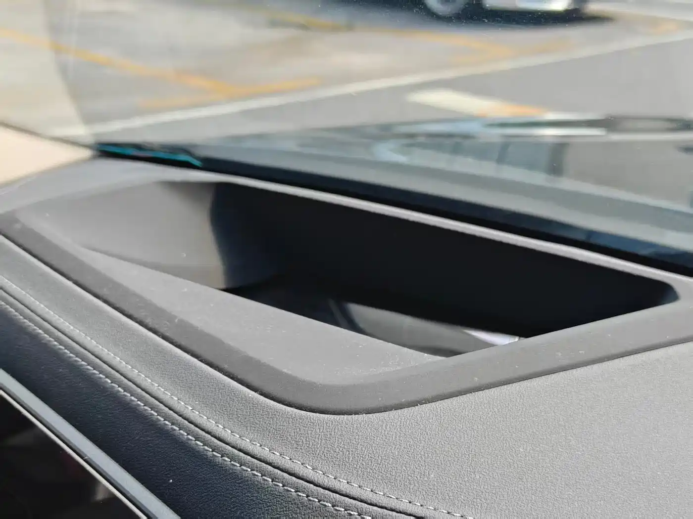 BMW 3 Series 2026 2026 330Li M Sport Shadowline Package