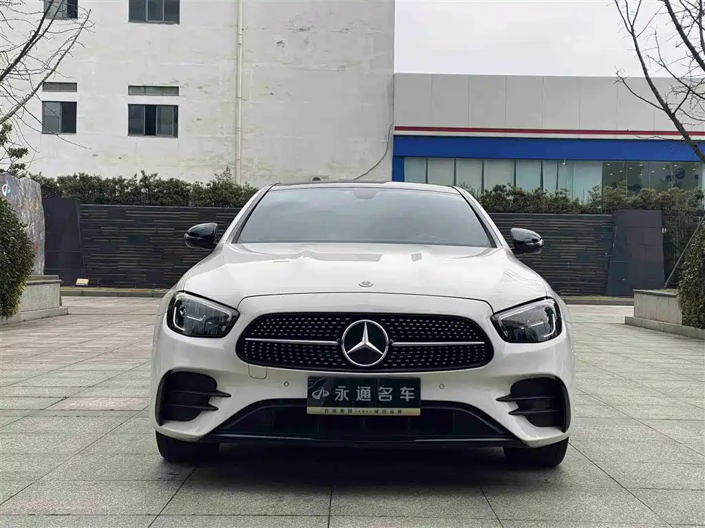  E CLASS