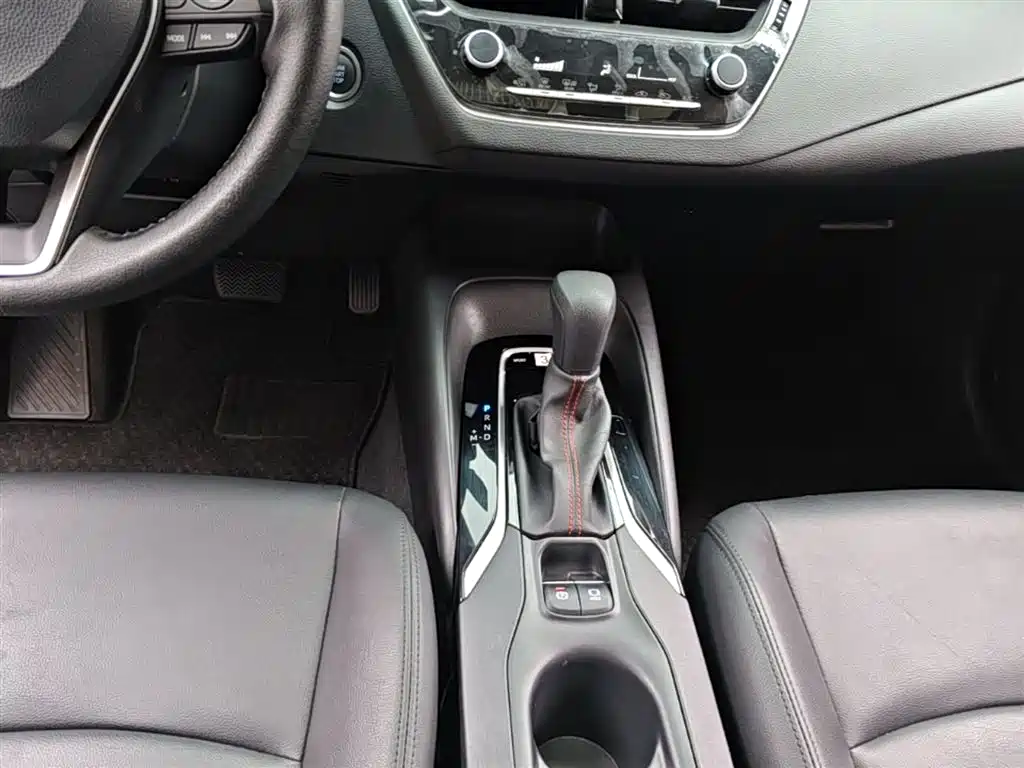 Toyota Corolla 2021 1.2T S-CVT Elite PLUS Edition фото 14