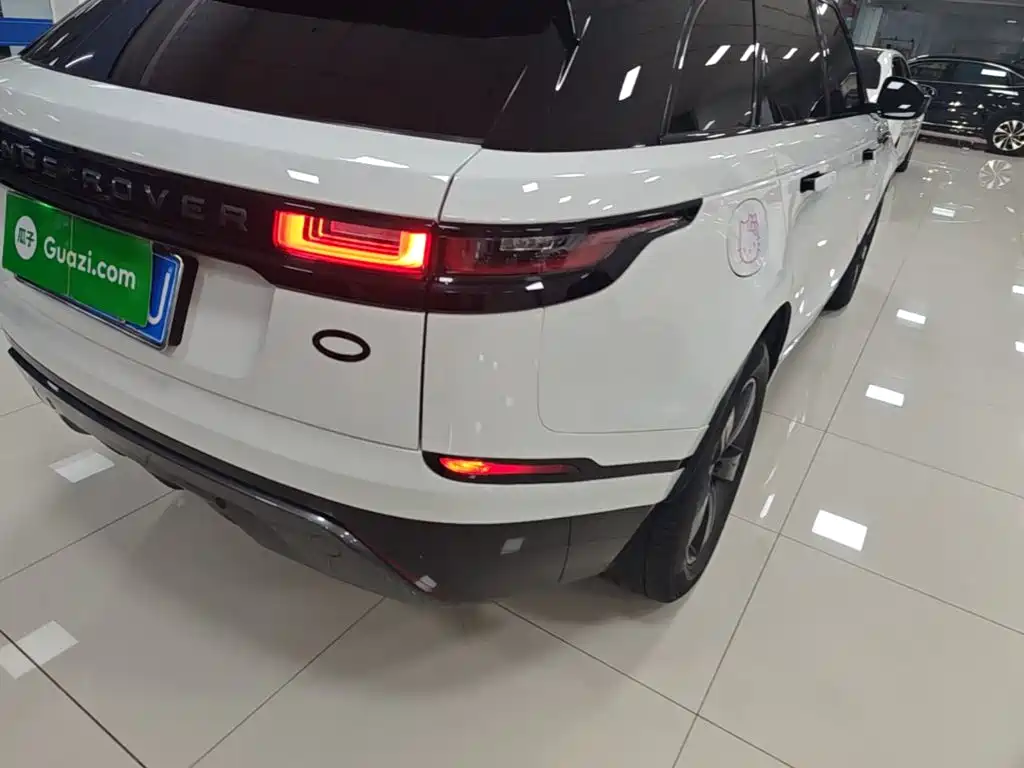 Фото 8 - Land Rover Range Rover Velar