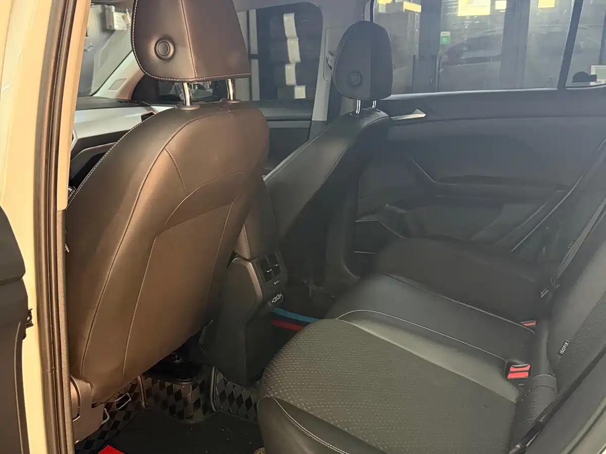 Volkswagen Tanying 2021 200TSI DSG Joy Smart Connect Edition фото 5