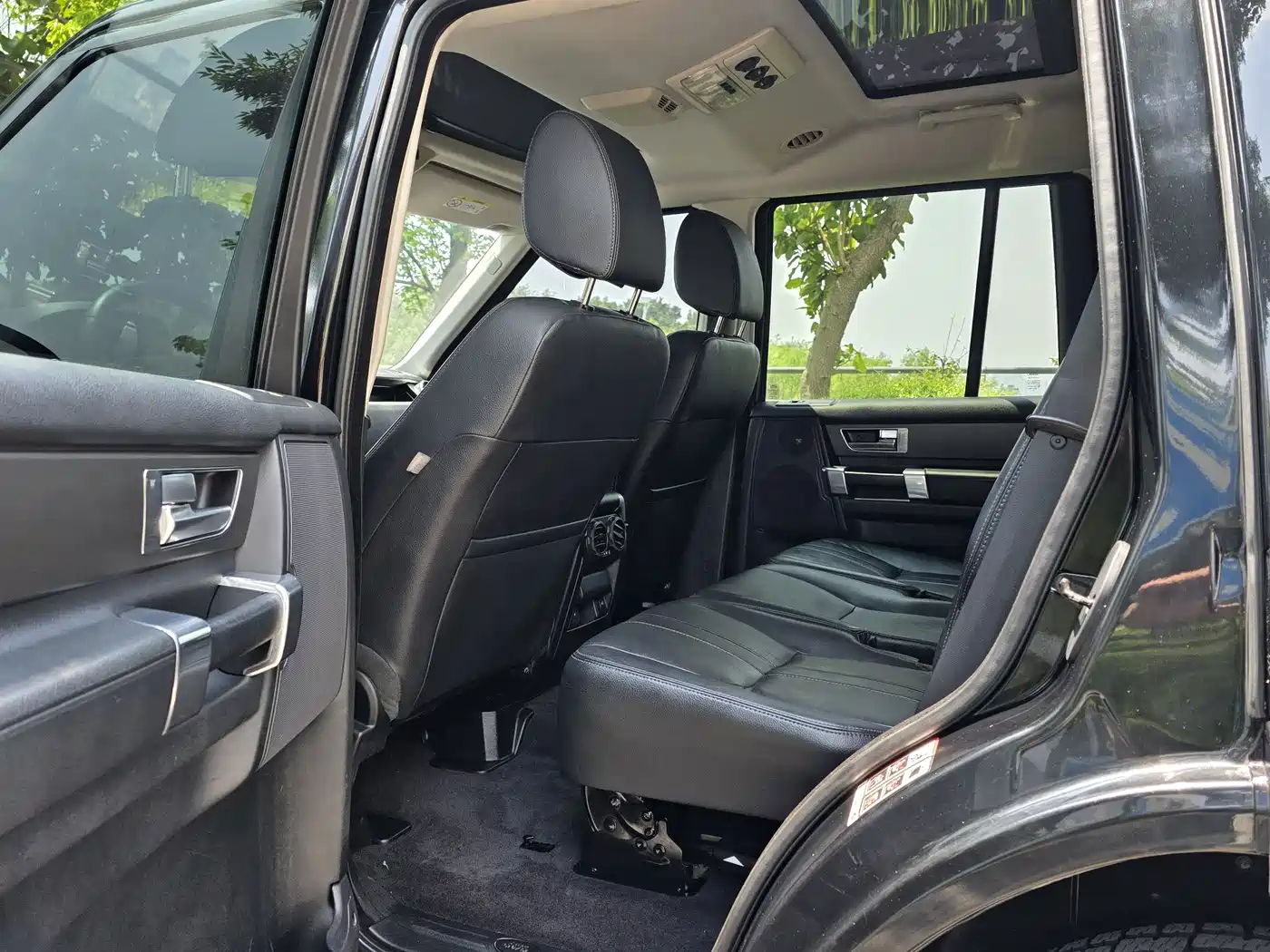 Land Rover Discovery 2016 3.0 SC V6 HSE фото 10