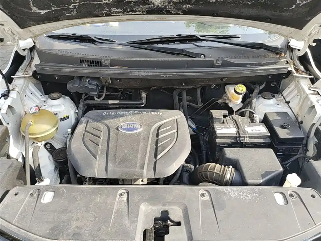 SWM Motor SWM X3 2021 2020 1.5L Manual Premium 7-seater