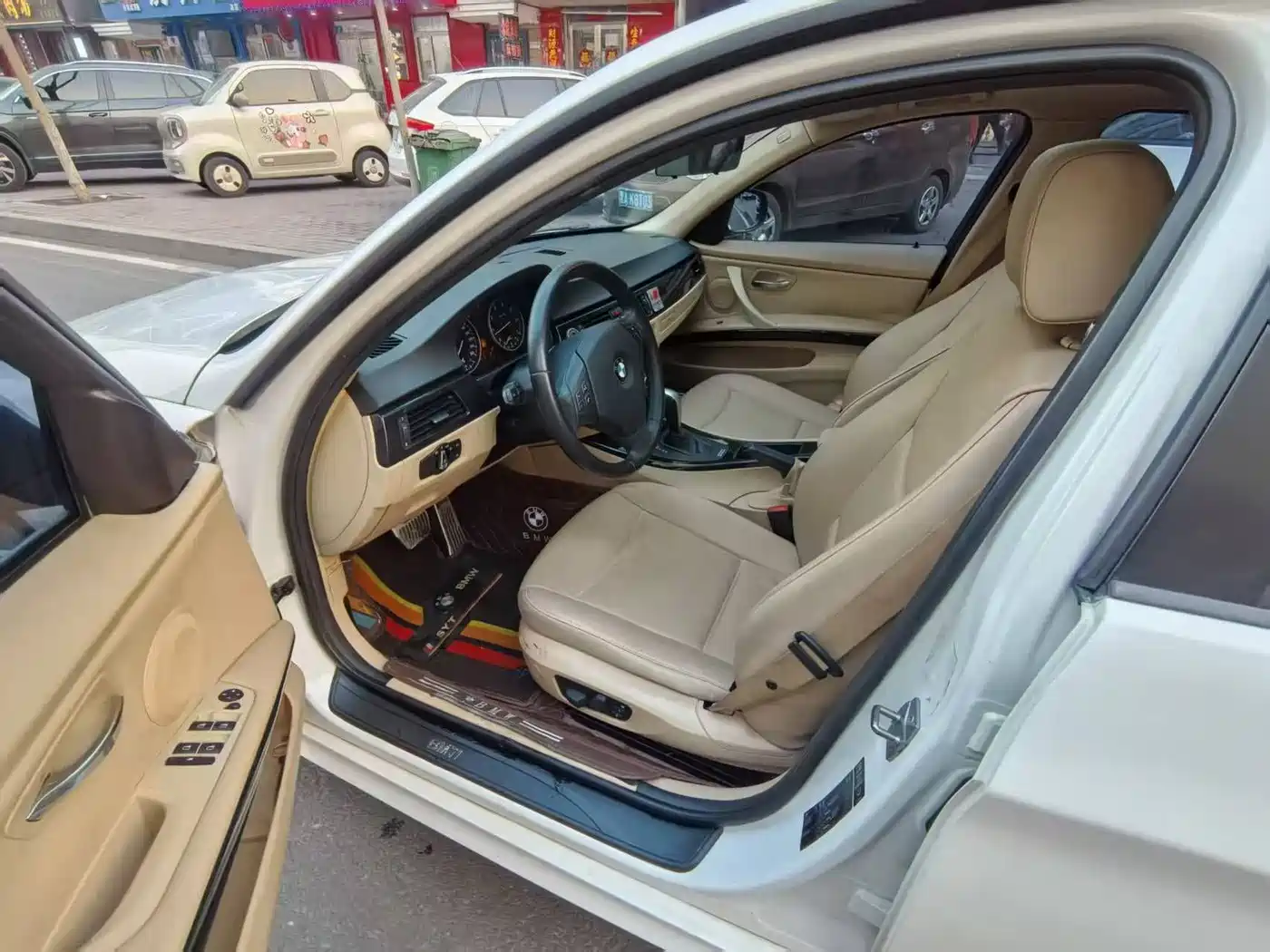 BMW 3 Series (Import) 2012 318i Leading фото 8