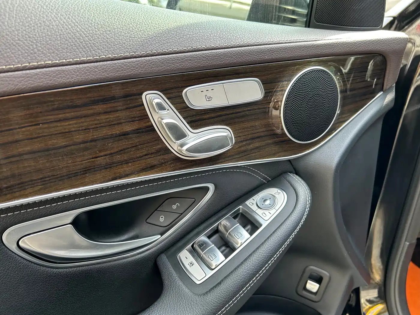 Mercedes-Benz GLC 2018 GLC 260 4MATIC Dynamic фото 7