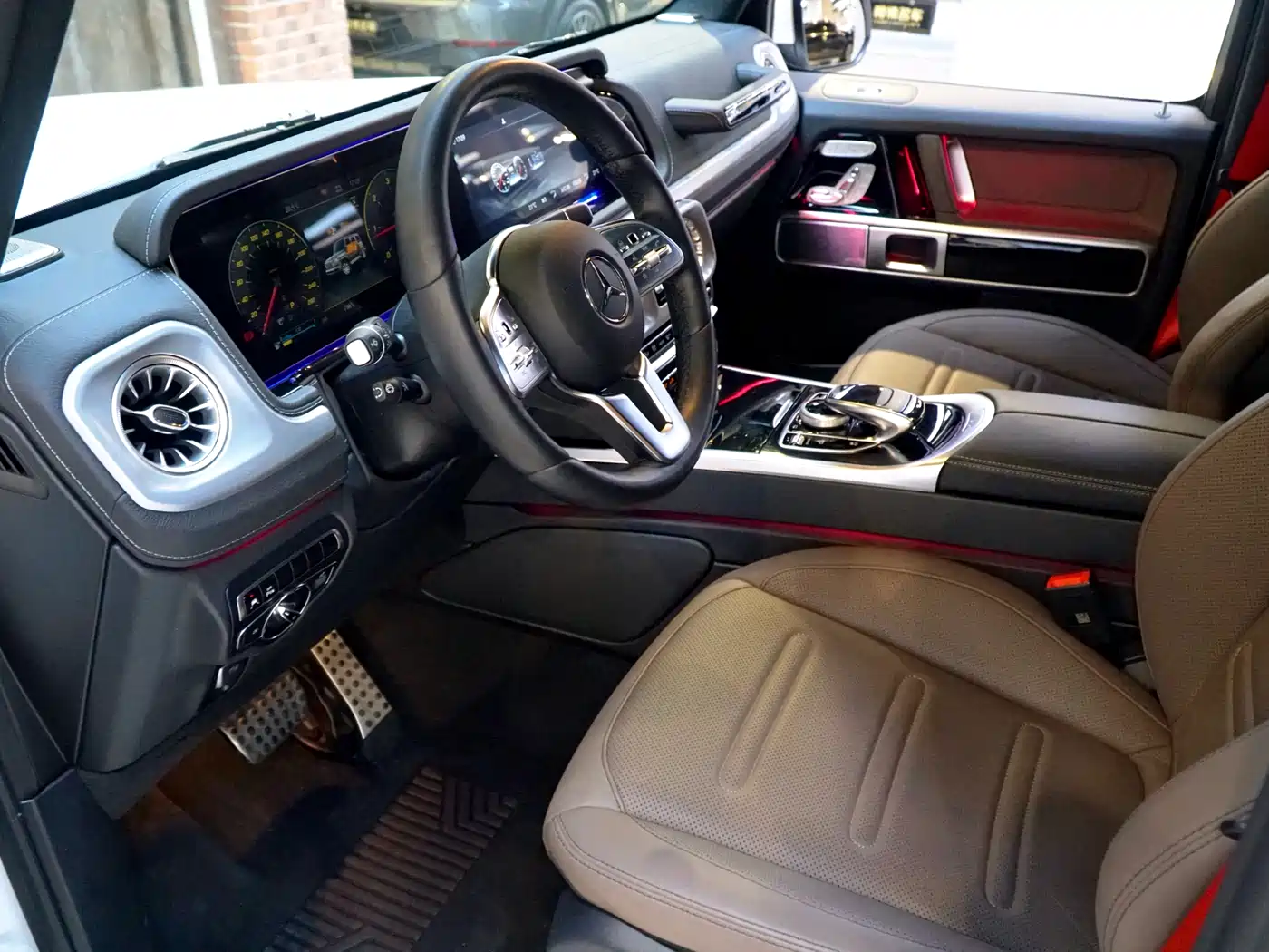 Mercedes-Benz G-Class фото 6