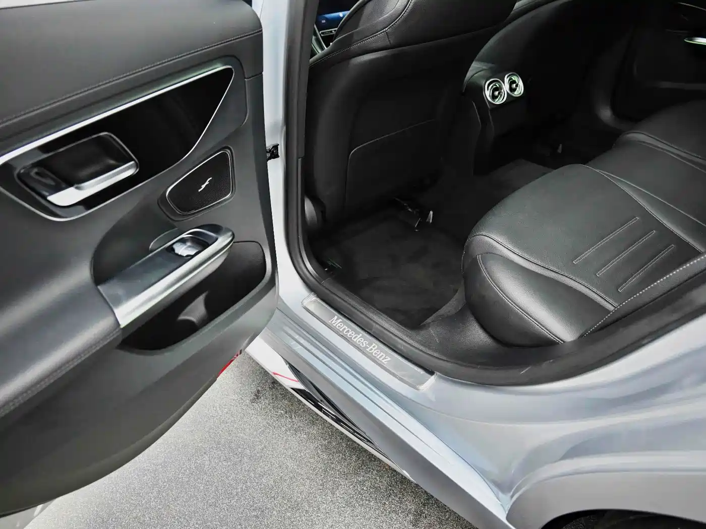Mercedes-Benz C-Class 2024 C 260 L Sport фото 24