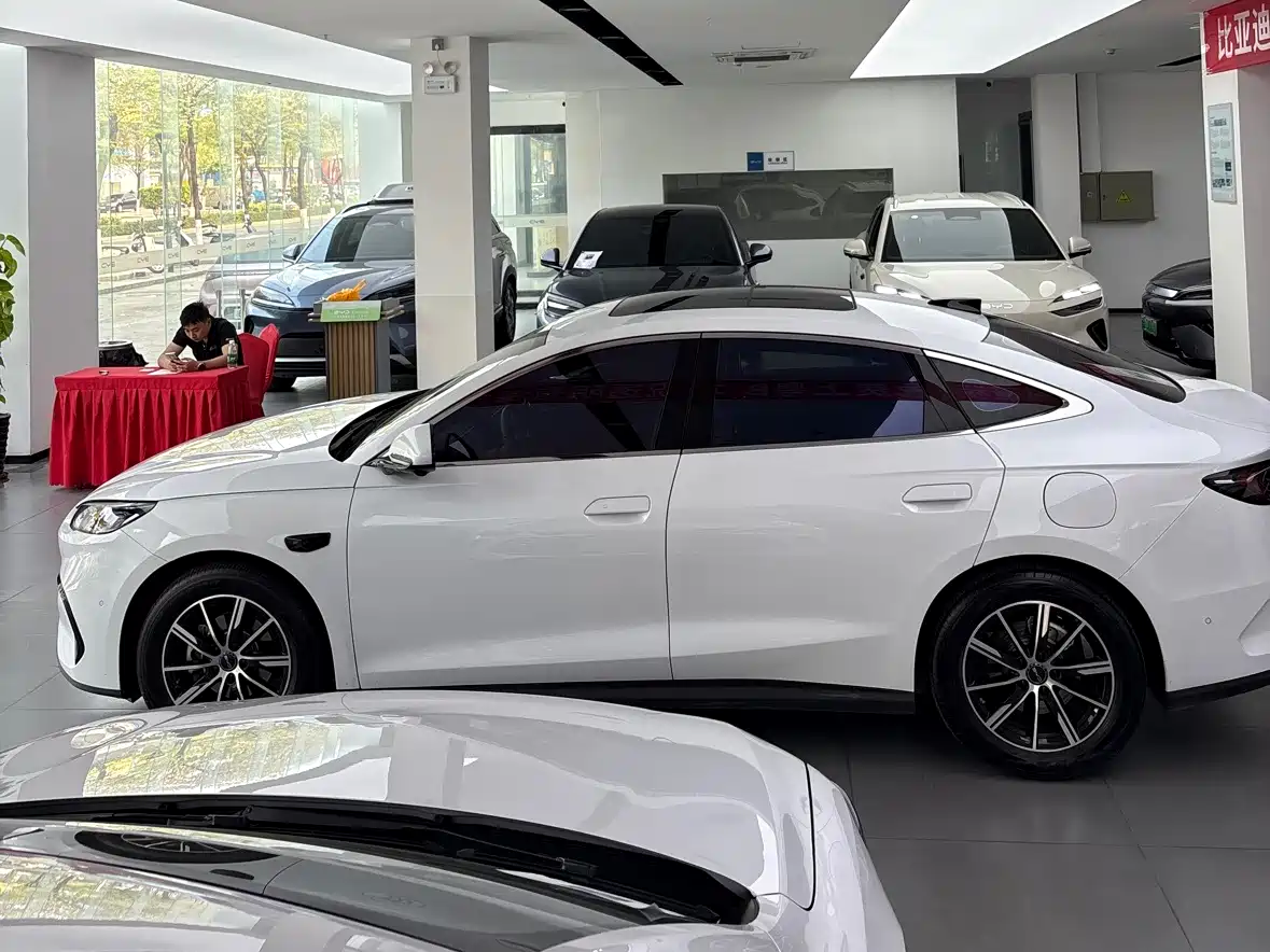 BYD SEAL 06 NEW ENERGY