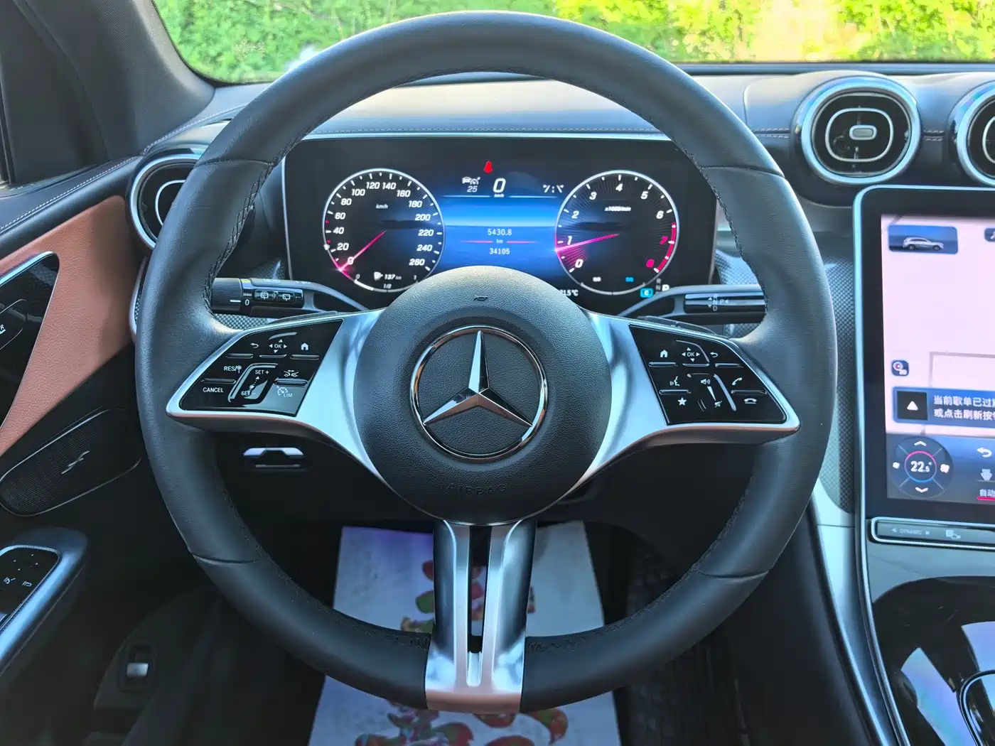 Mercedes-Benz GLC 2023 Facelift GLC 260 L 4MATIC Sport 5-Seater фото 11