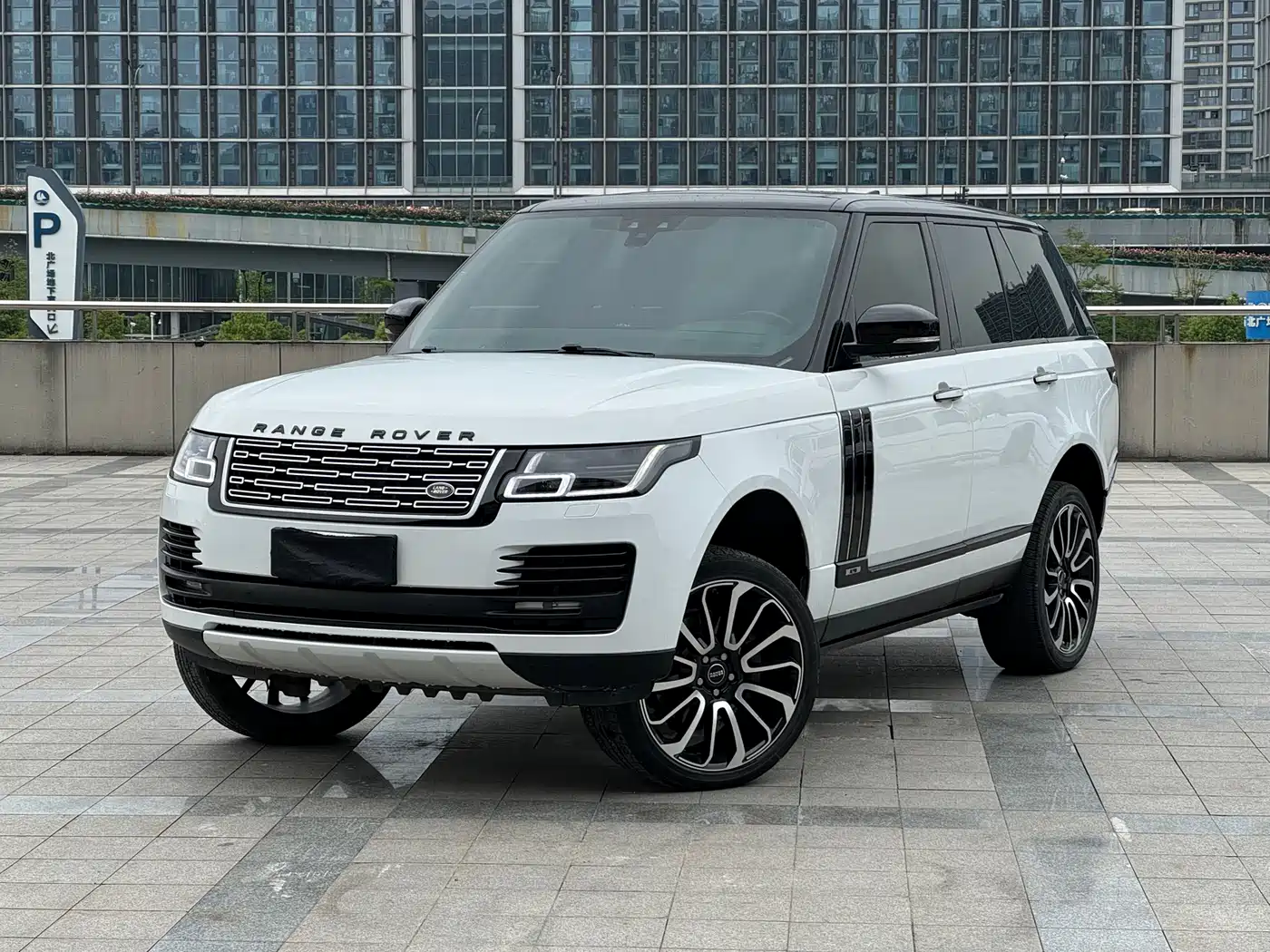 LAND ROVER RANGE ROVER