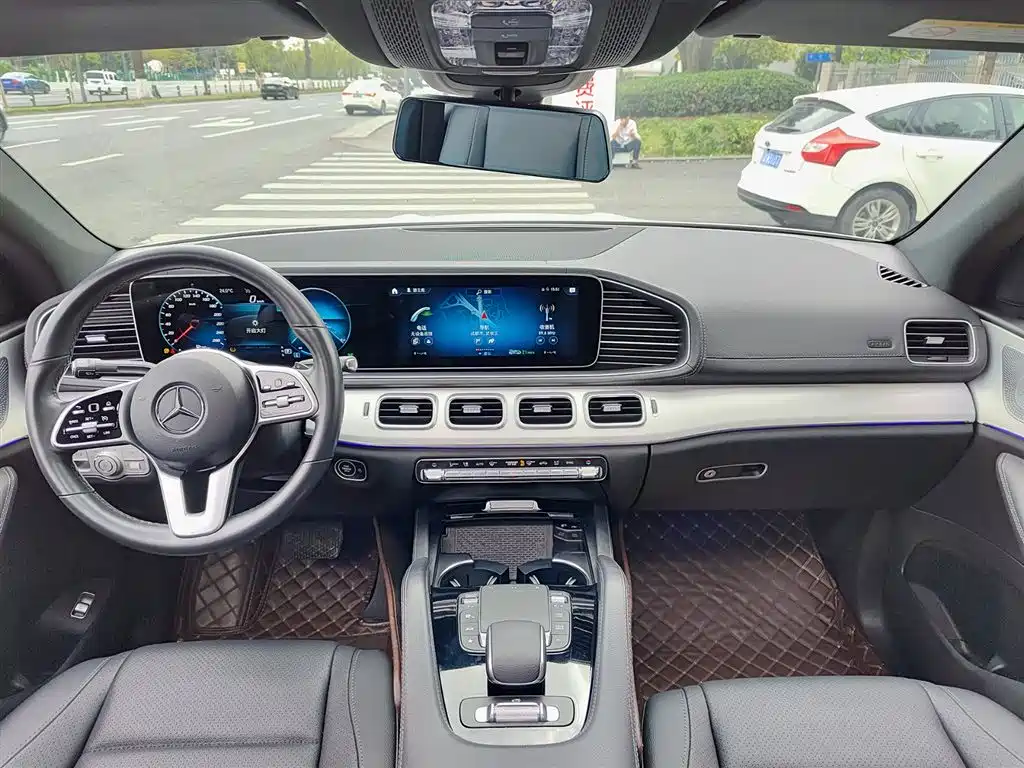 Mercedes-Benz GLE Coupe 2020 GLE 350 4MATIC Coupe SUV Luxury фото 10