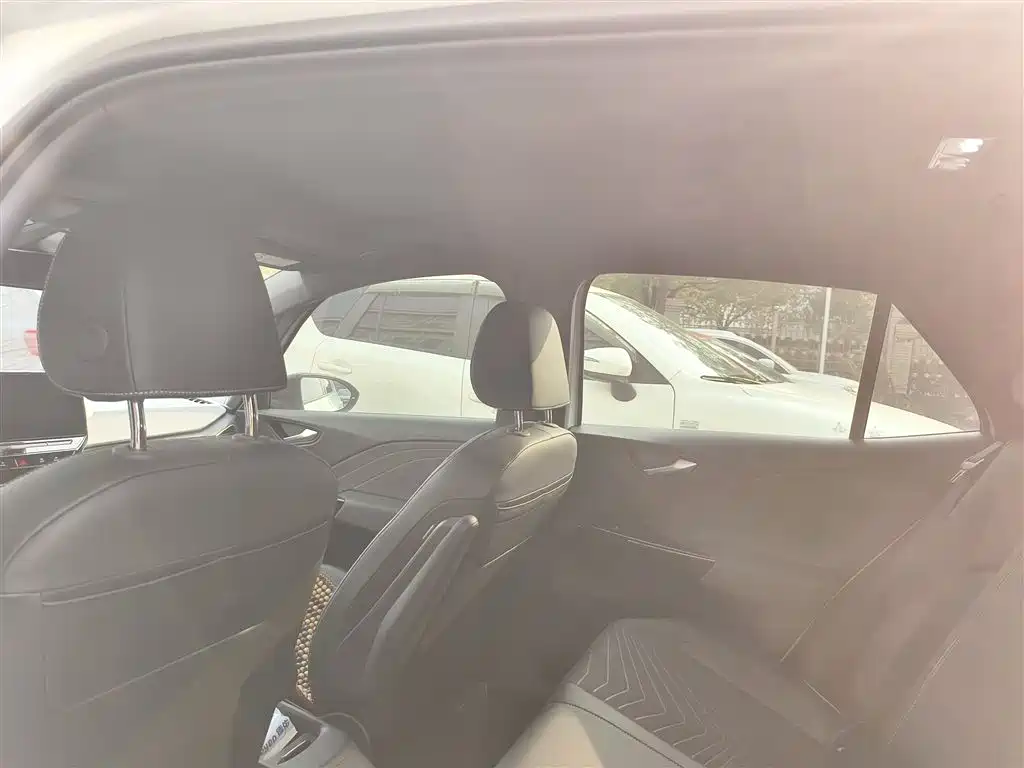 Volkswagen ID.3 2023 Pure Smart Edition фото 9