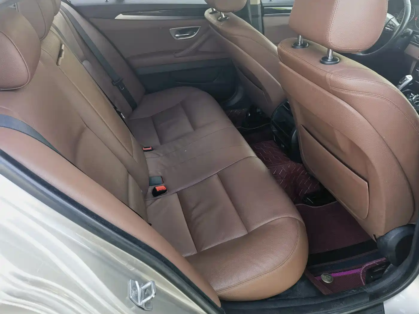 BMW 5 Series (Import) 2014 520i Classic фото 9