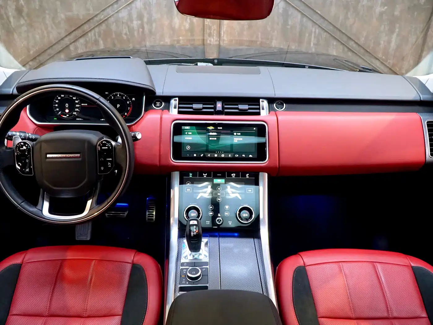 Land Rover Range Rover Sport 2021 3.0 L6 Gloss Black Edition фото 2