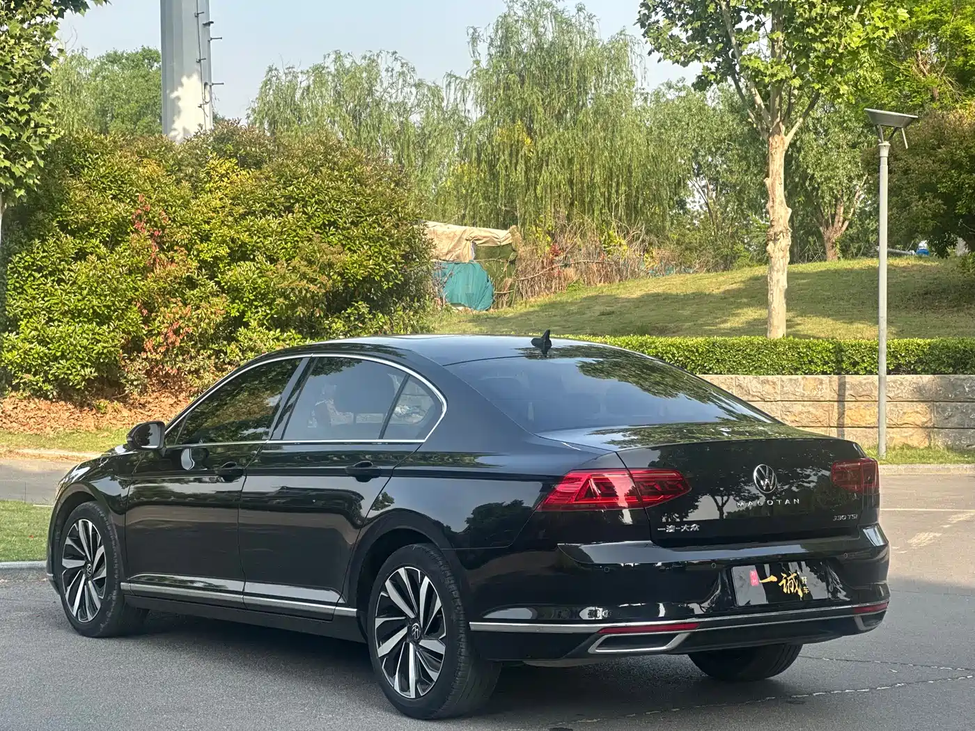 Volkswagen Magotan 2020 330TSI DSG Leading фото 15