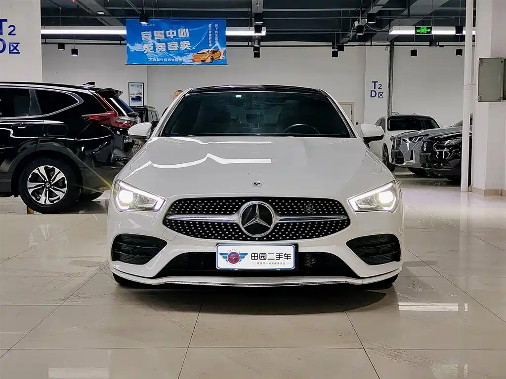 MERCEDES-BENZ CLA