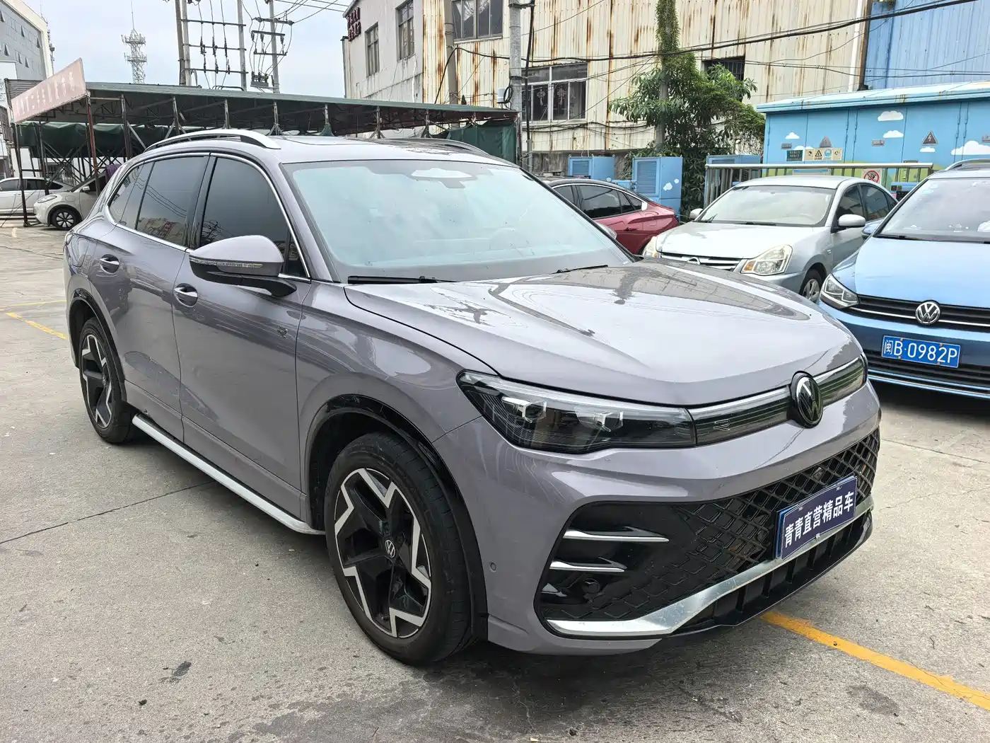 Фото 3 - Volkswagen Tiguan L