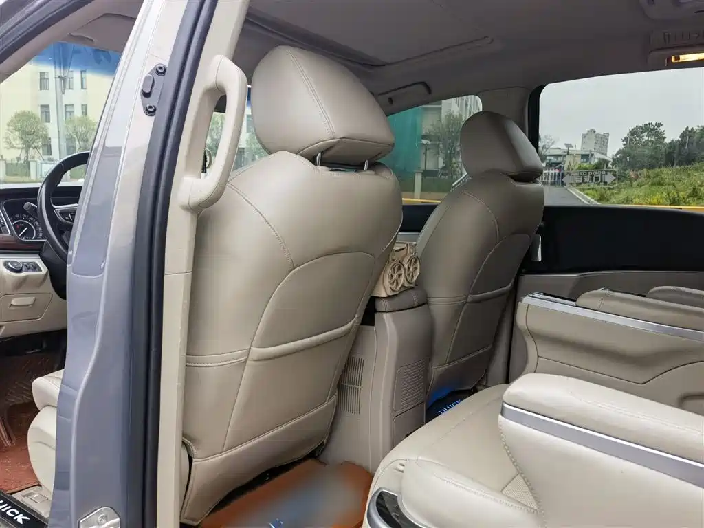 Buick GL8 2018 28T Luxury Model China VI фото 24