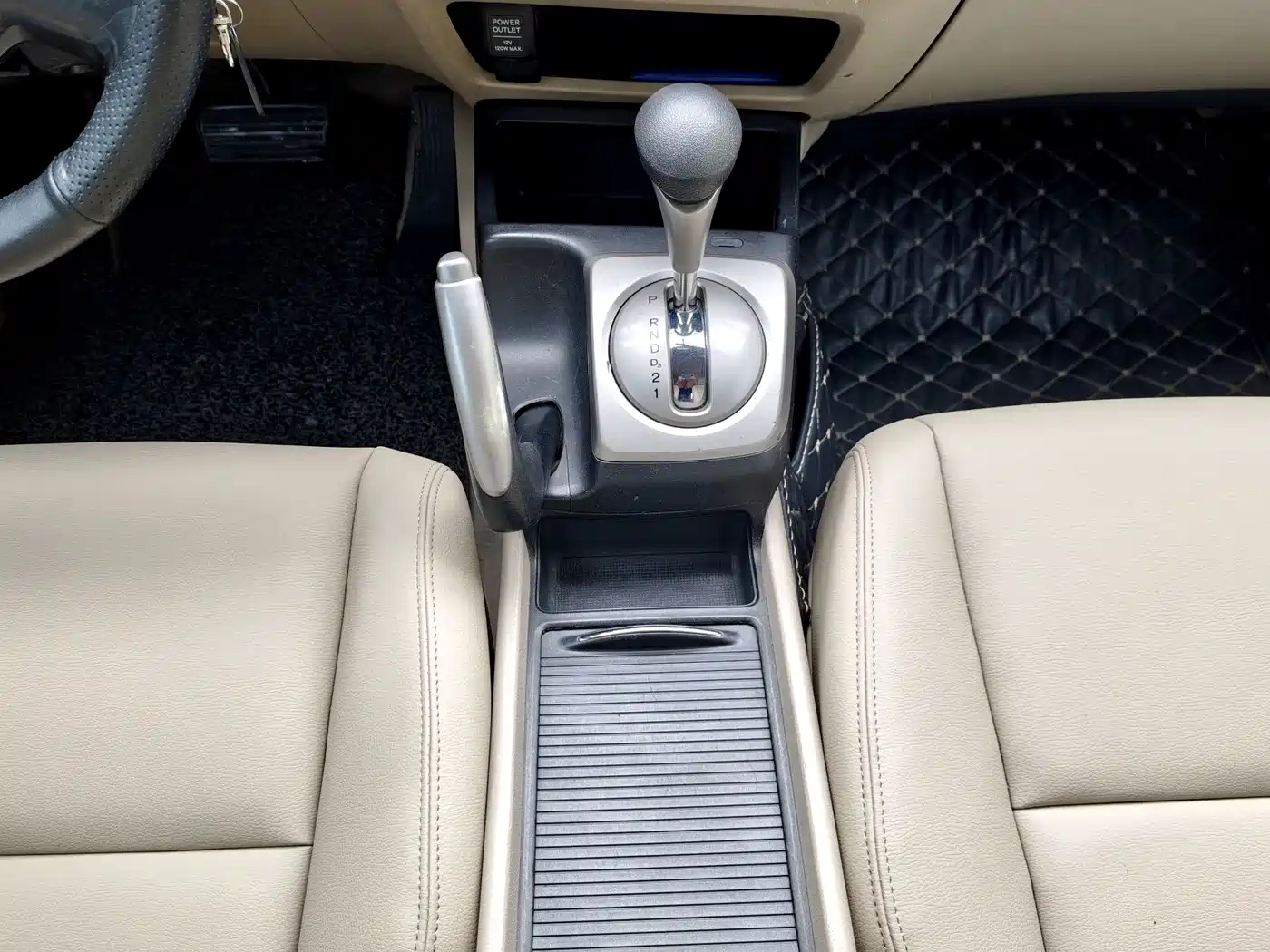 CIIMO CIIMO 2012 2012 1.8L Automatic