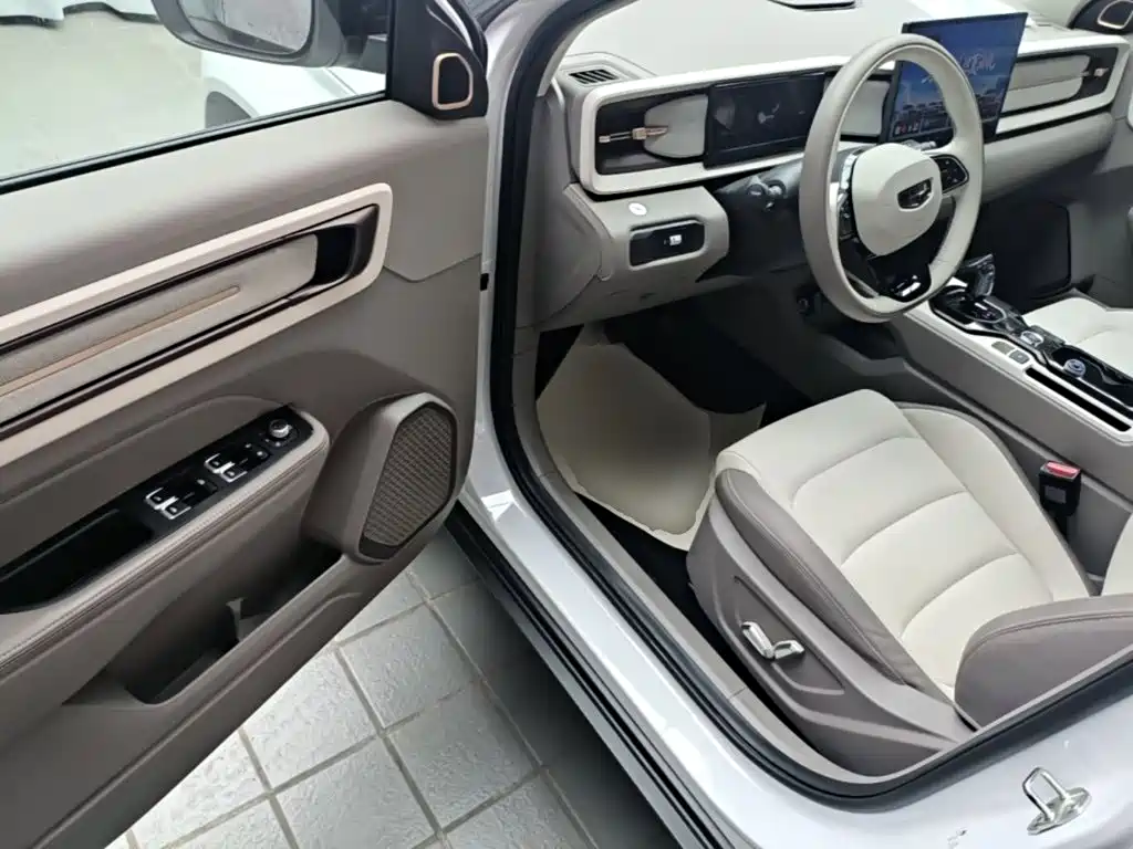 Geely ICON 2025 2026 Chocolate 1.5TD Pure Edition