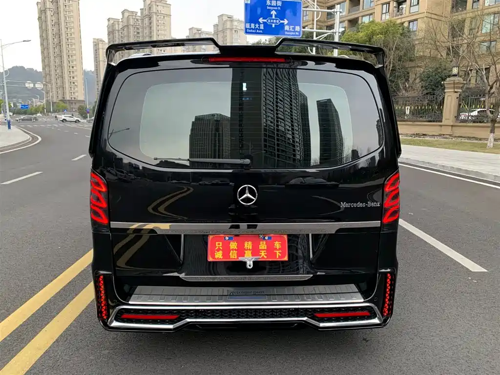 Mercedes-Benz Vito 2024 2.0T Elite Edition 7-Seater фото 5