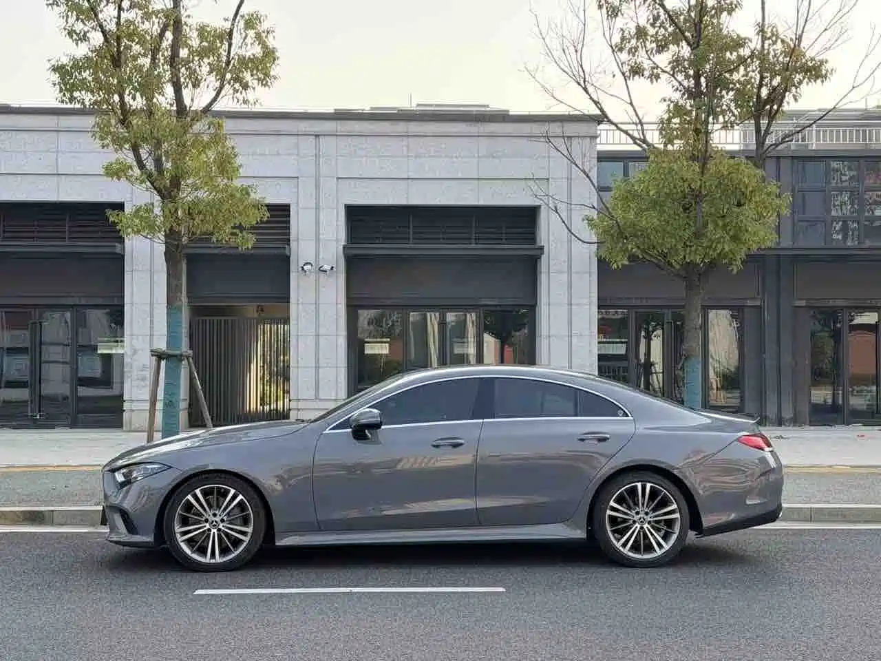 MERCEDES-BENZ CLS