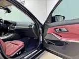 Photo 14 - BMW 3 Series