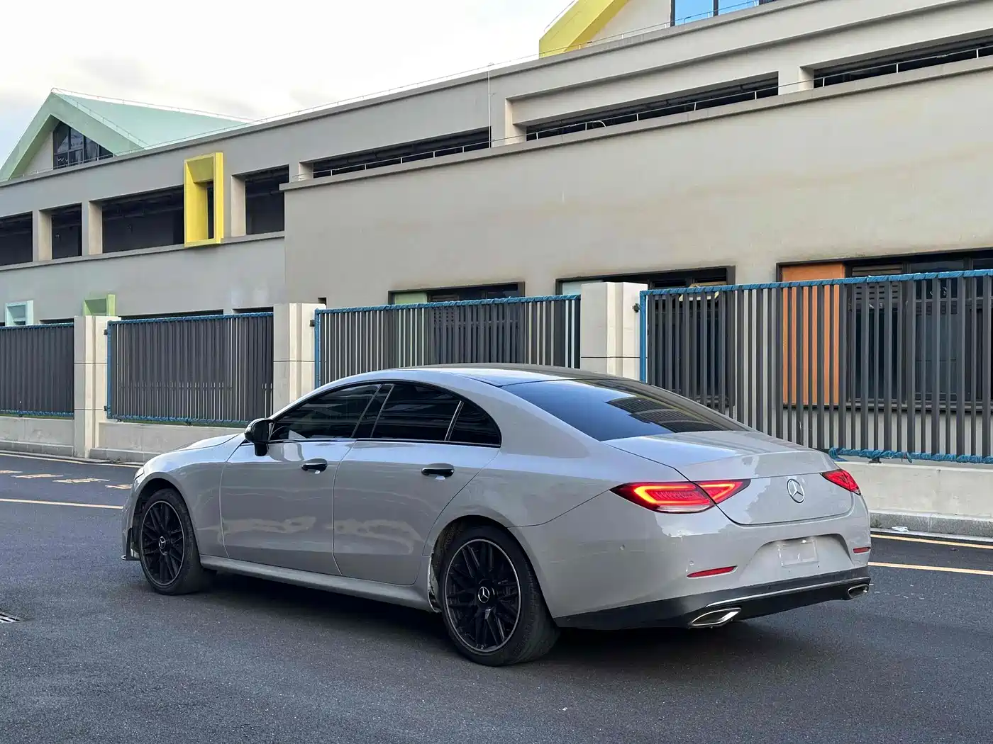 MERCEDES-BENZ CLS