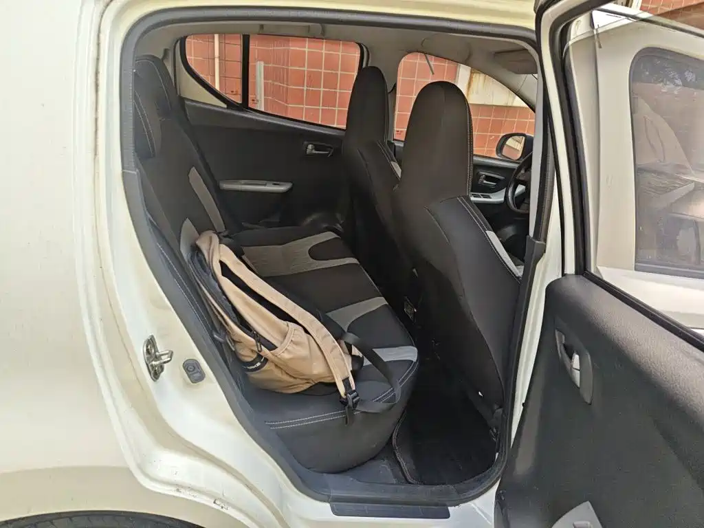 Suzuki Alto 2014 2013 1.0L Automatic Deluxe