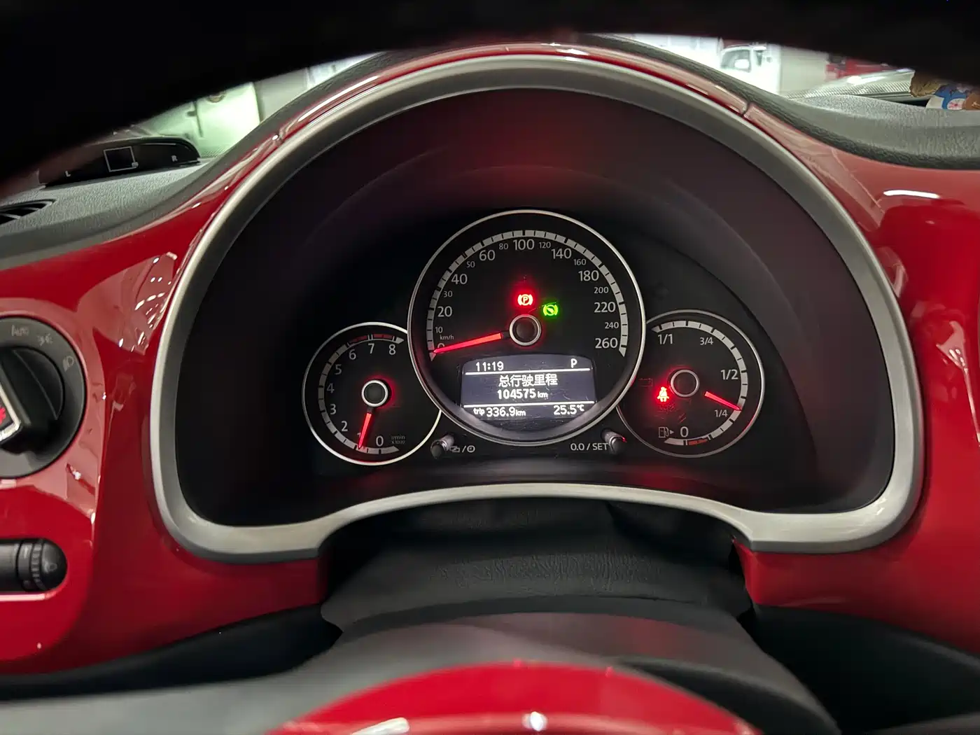 Volkswagen Beetle 2014 1.2TSI Fashion Edition фото 14