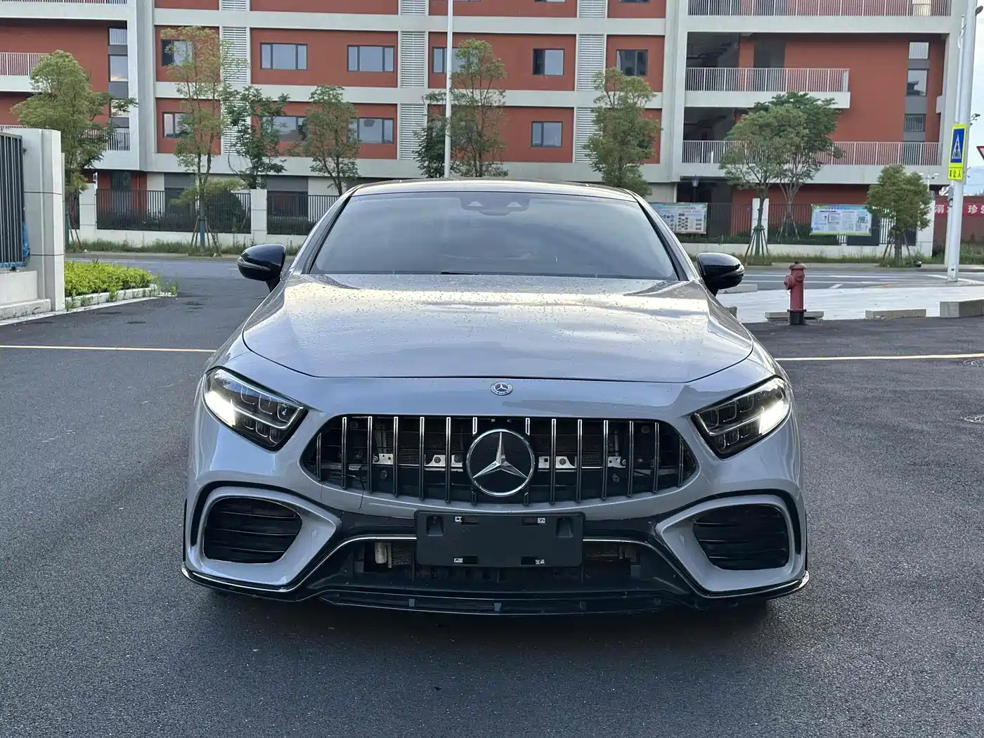 MERCEDES-BENZ CLS