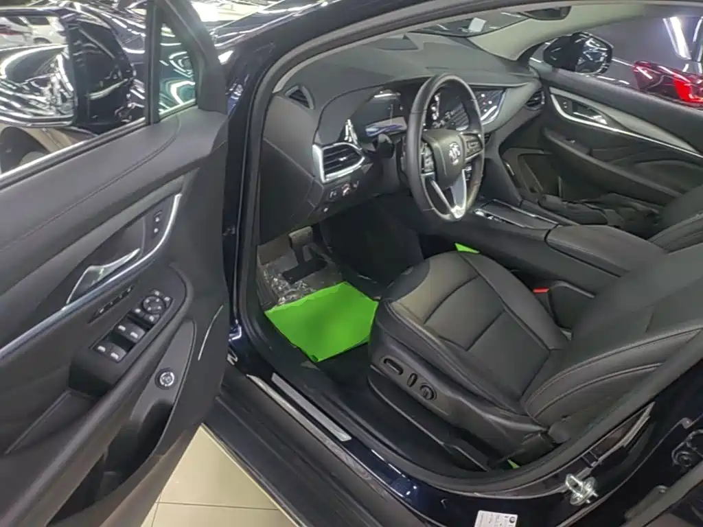 Buick Enclave 2023 2022 652T 2WD Premium 7-Seater