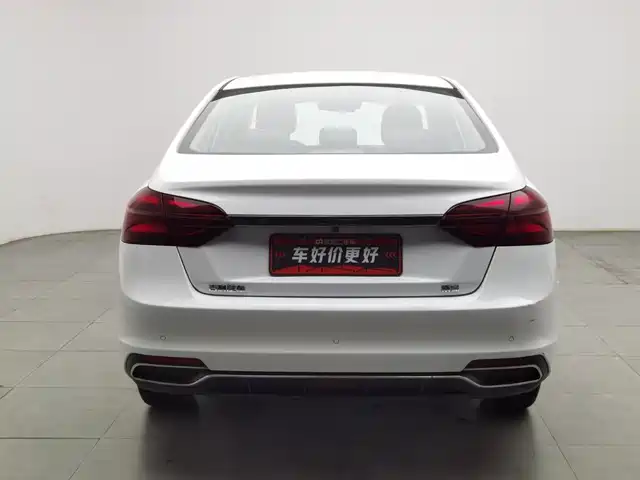 Geely Emgrand 2019 Leading Edition 1.5L Manual Luxury Type China VI — фото 4