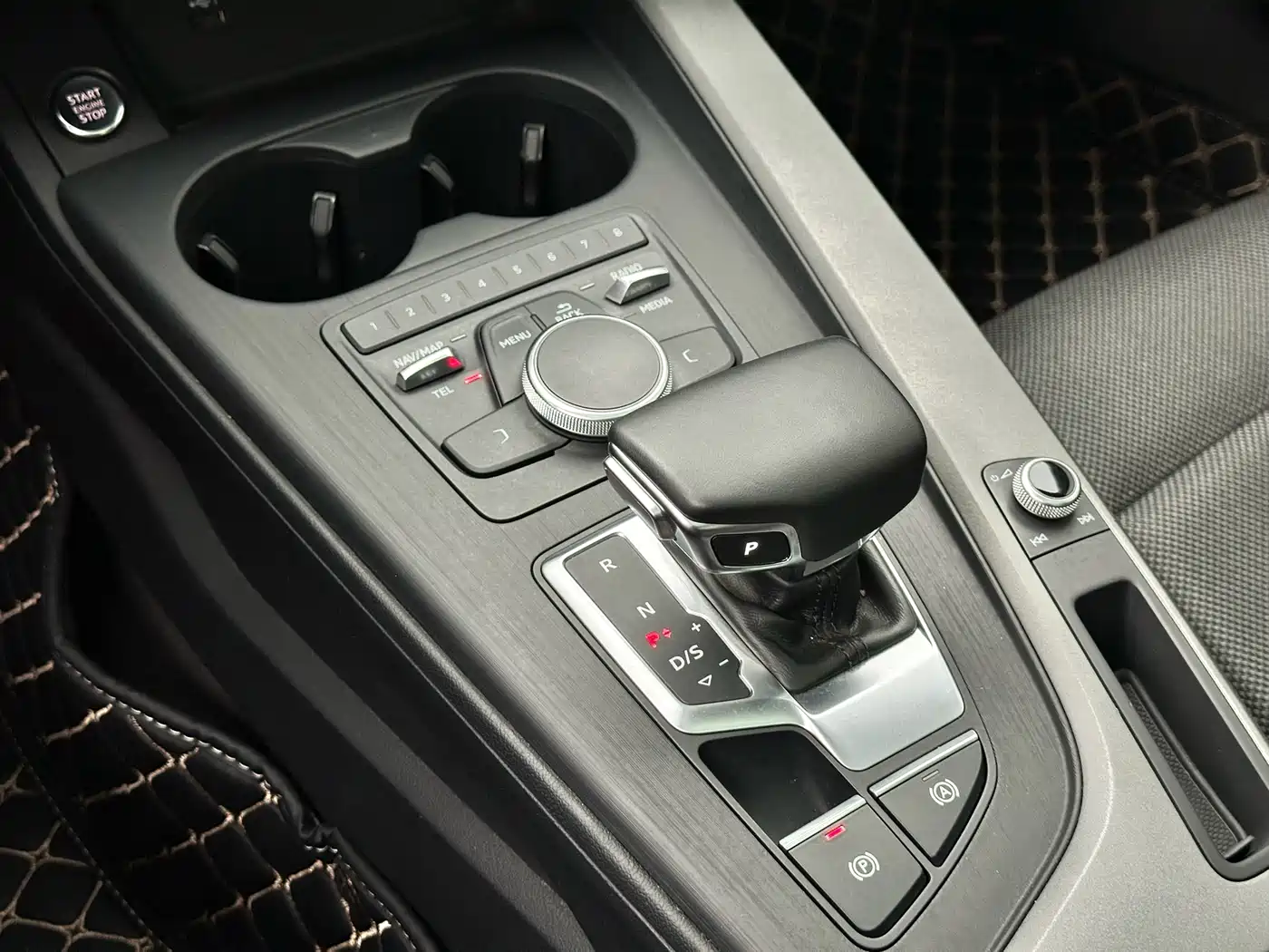 Audi A4L 2018 30th Anniversary 40 TFSI Progressive фото 18