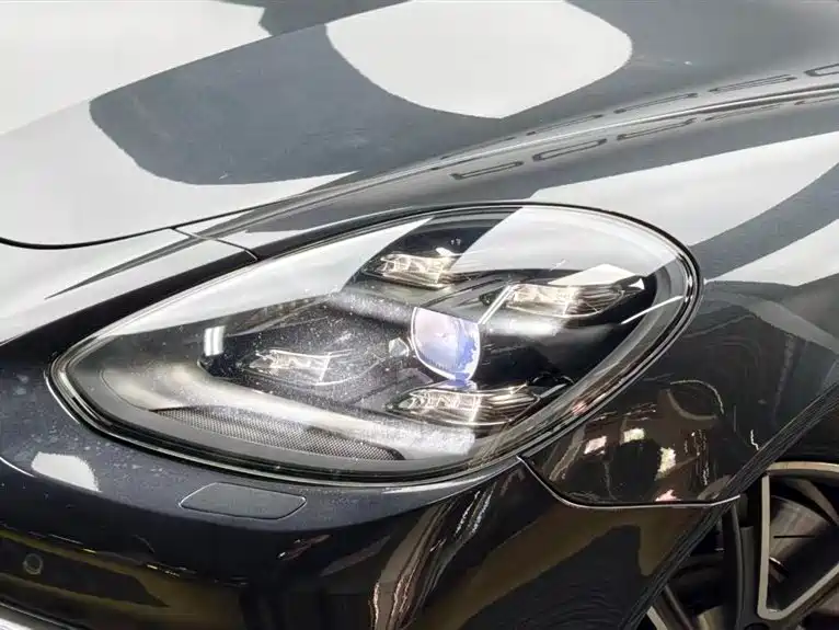 PORSCHE PANAMERA NEW ENERGY