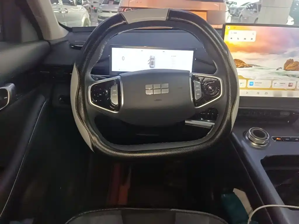 Фото 11 - Geely Galaxy Galaxy E5