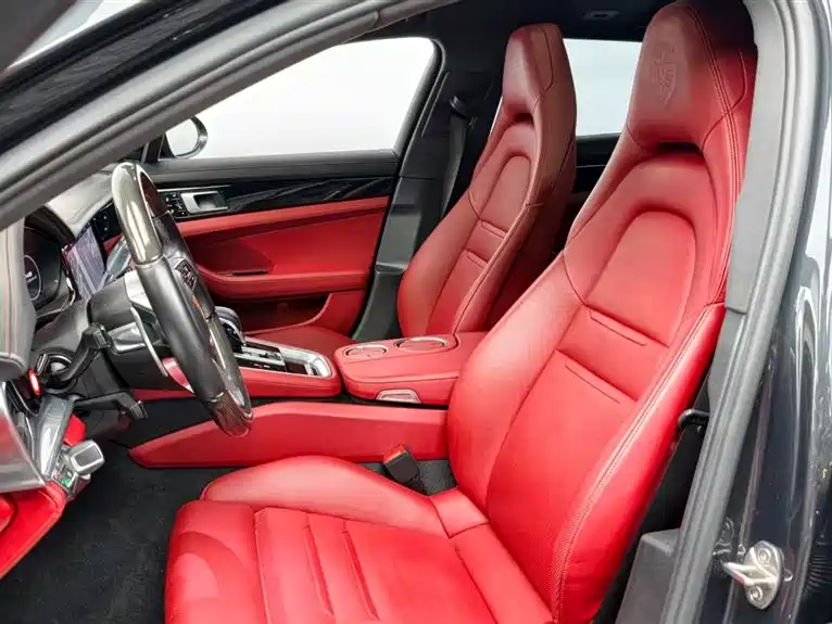 PORSCHE PANAMERA NEW ENERGY