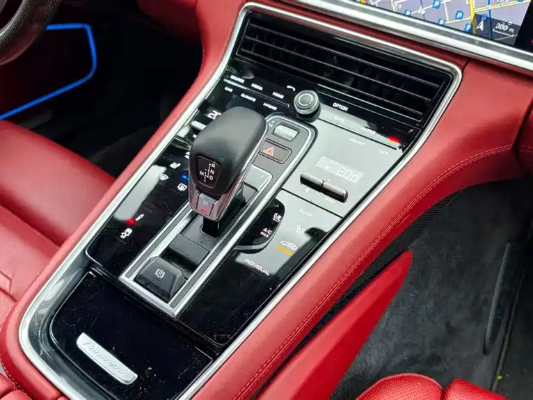 PORSCHE PANAMERA NEW ENERGY