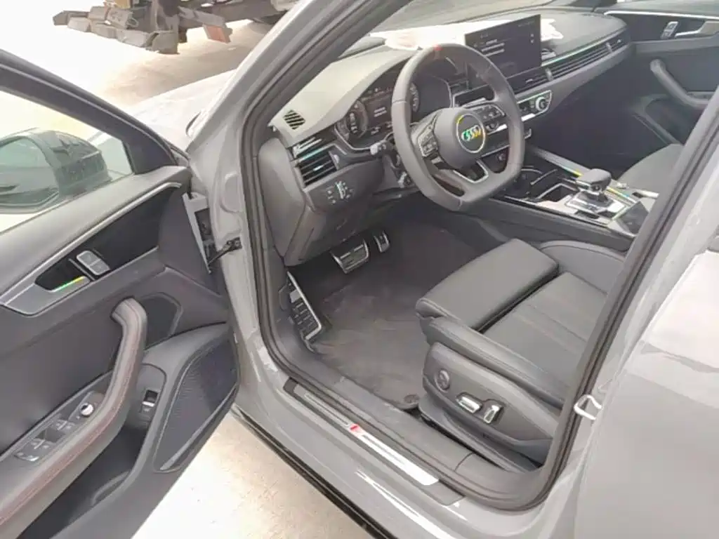 Audi A4L 2026 2025 2 Million Celebration Edition 40 TFSI Luxury Dynamic B&O Starlight Night Edition