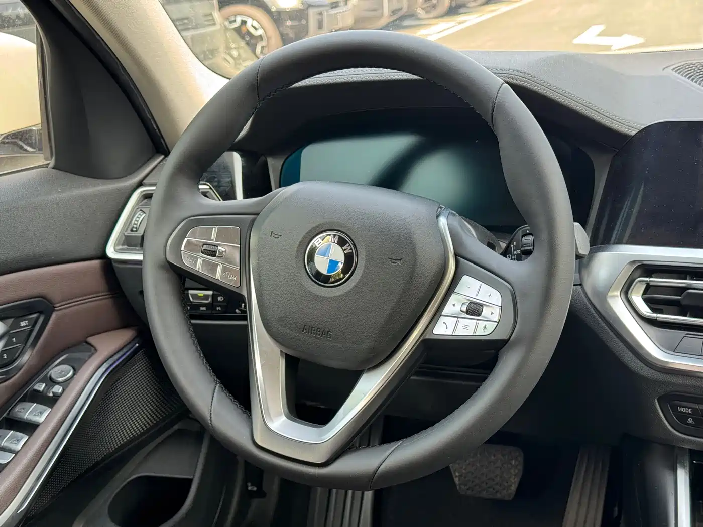 BMW 3 Series 2020 325Li Launch Edition фото 11